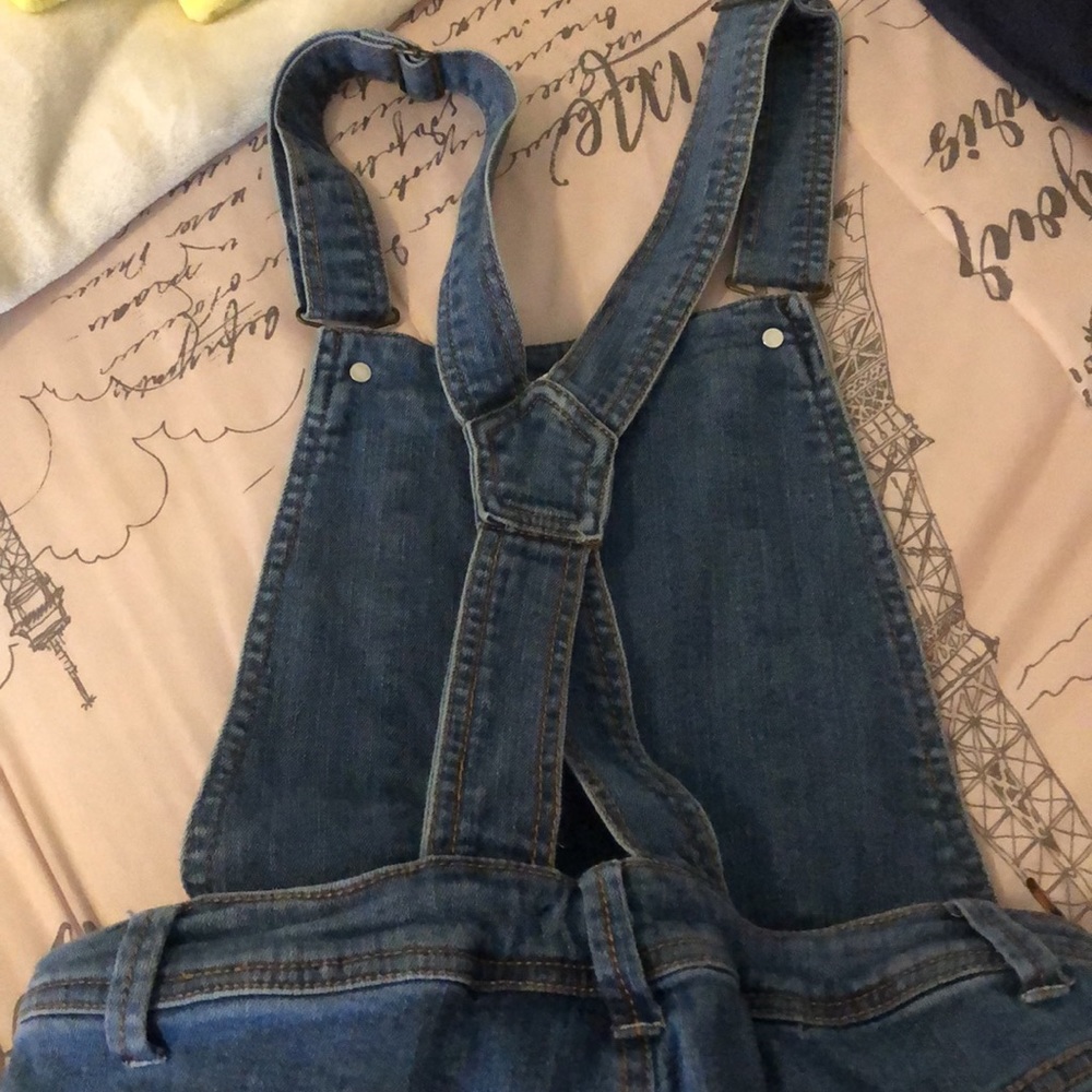 Overall - Picture 3 of 5